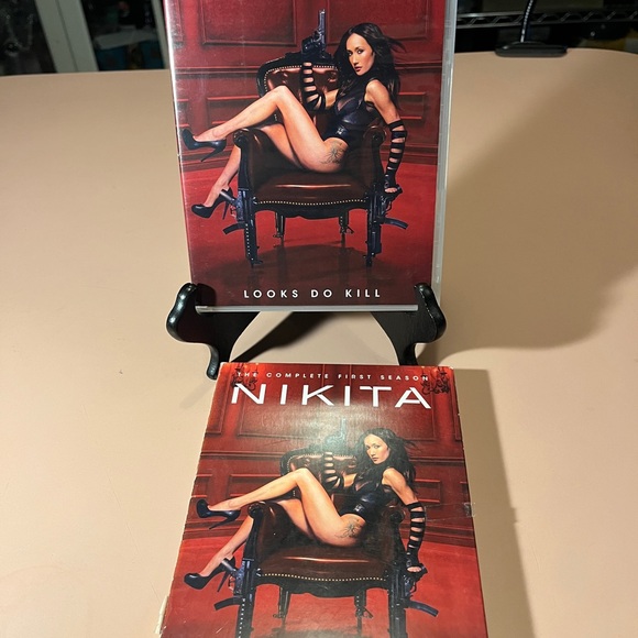 Nikita Seasons 1 and 2 - Picture 1 of 6